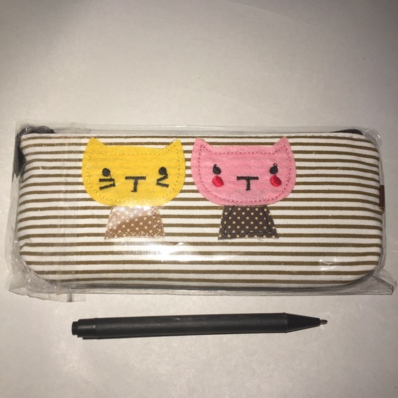 Handbags - Cat pen case