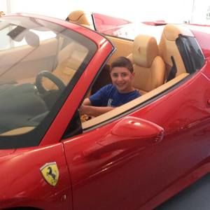 Meet your Posher, Tom