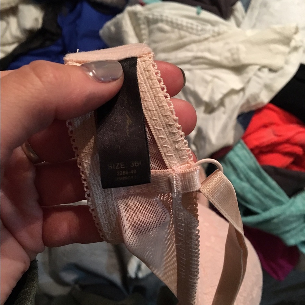 Bra - Picture 2 of 3