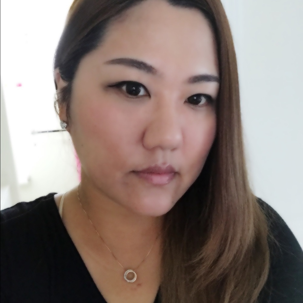 Meet your Posher, Nicole