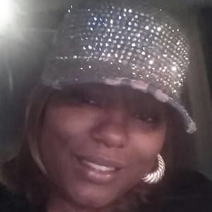 Meet your Posher, Monique