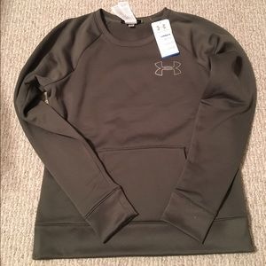 Women's Under Armour sweatshirt