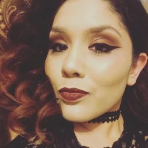 Meet your Posher, Selena