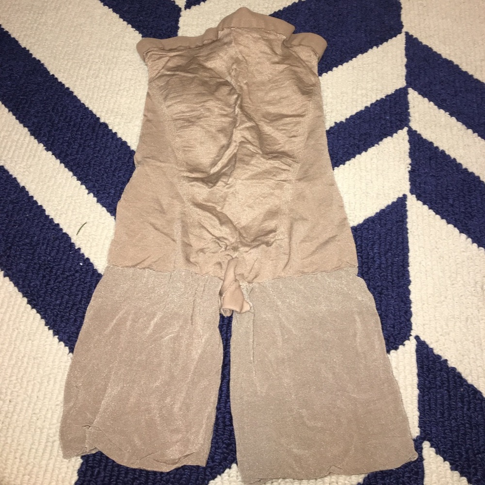 New/Never Worn Spanx Shapewear Size E