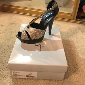 Jessica Simpson heels