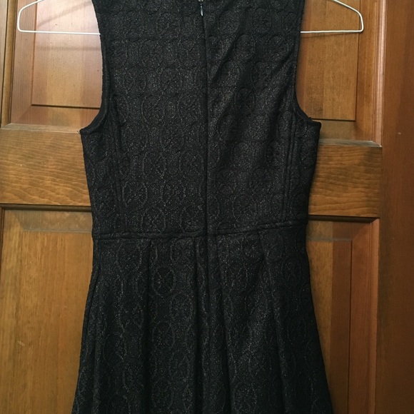 Francesca's Dress - Picture 3 of 3