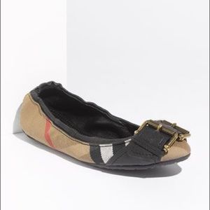 AUTHENTIC Burberry Canvas Flats