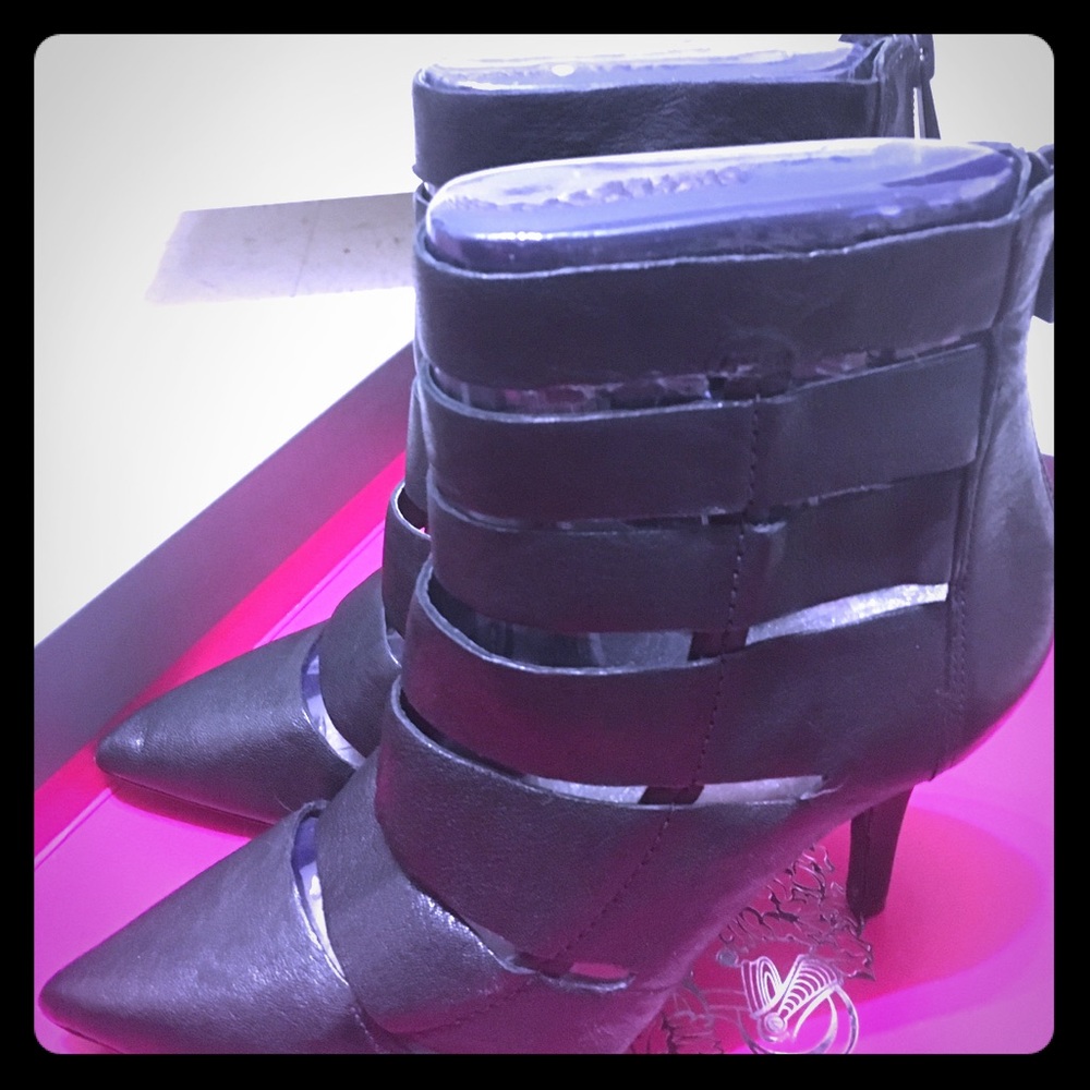 Vince Camuto Geena shoes