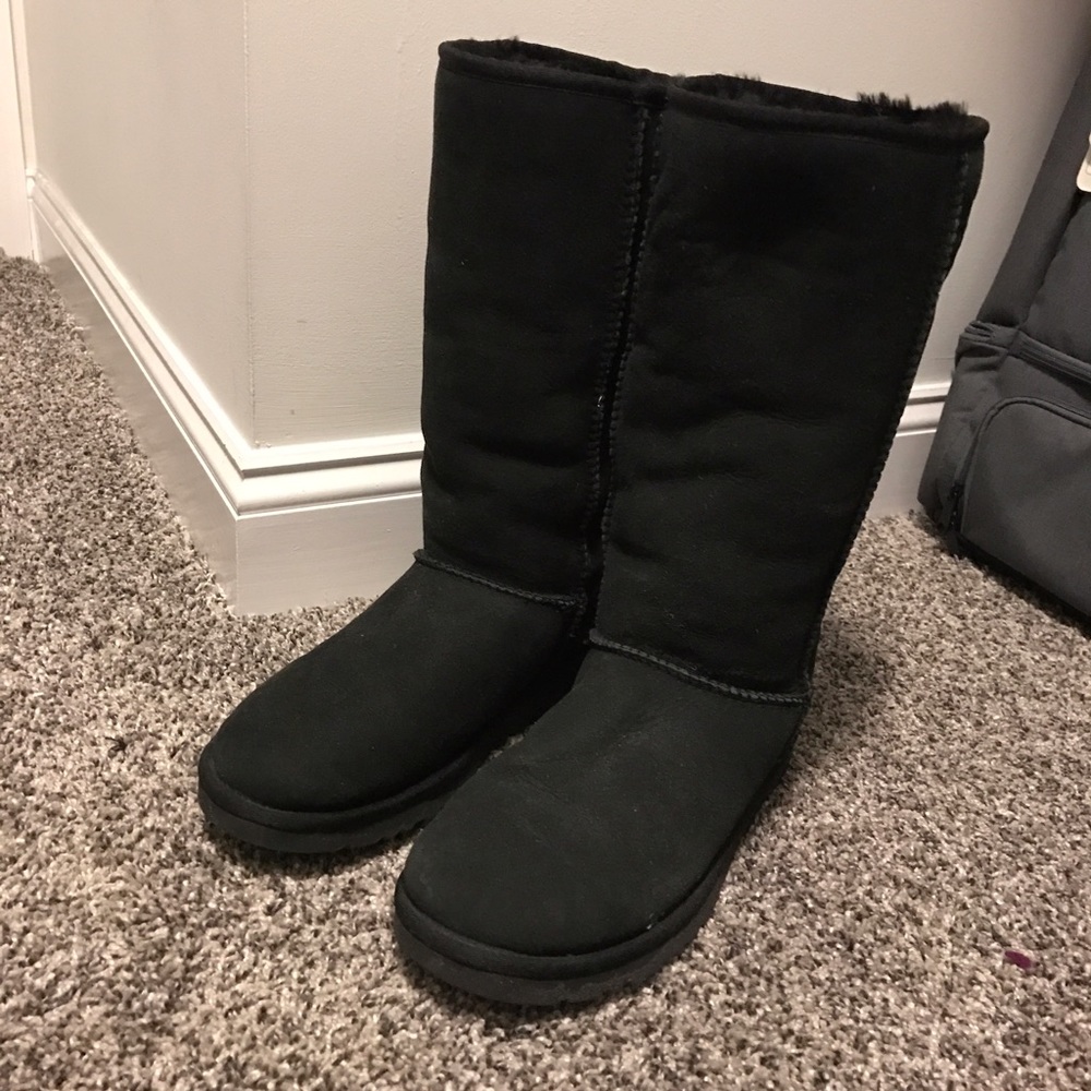 Tall black Ugg