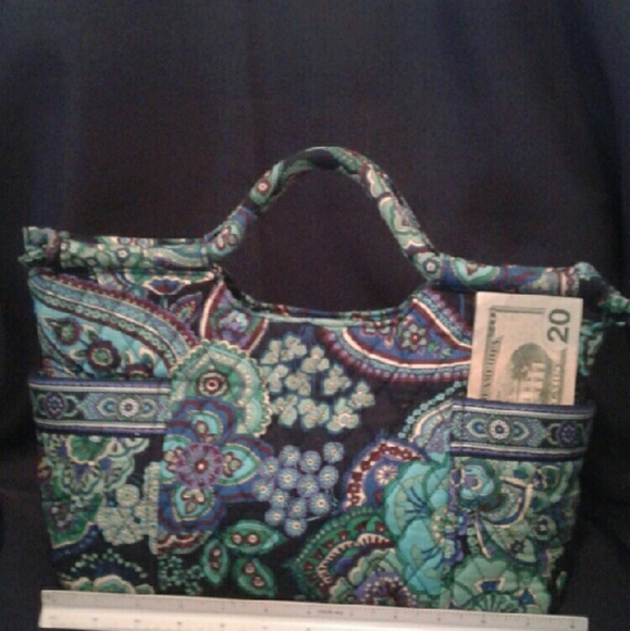Vera Bradley Handbags - Vera Bradley purse