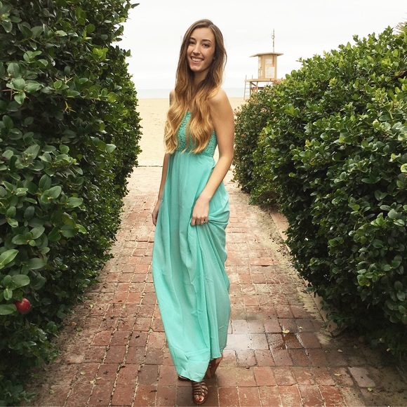 lace bust maxi dress - Picture 3 of 4