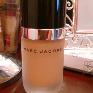 Marc jacobs reMARCable full cover foundatio