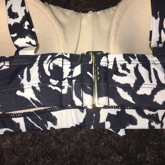 New plus size swimtop in 22W - Picture 6 of 8