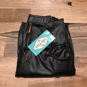 Women's Filly Flair Faux Leather Legging