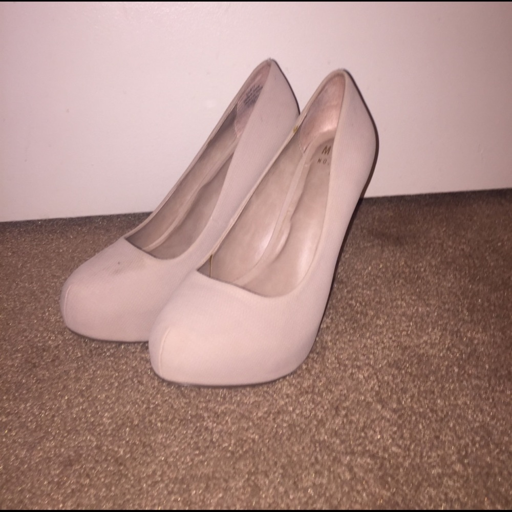 Nude heels