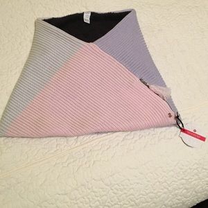 Lululemon neck warmer