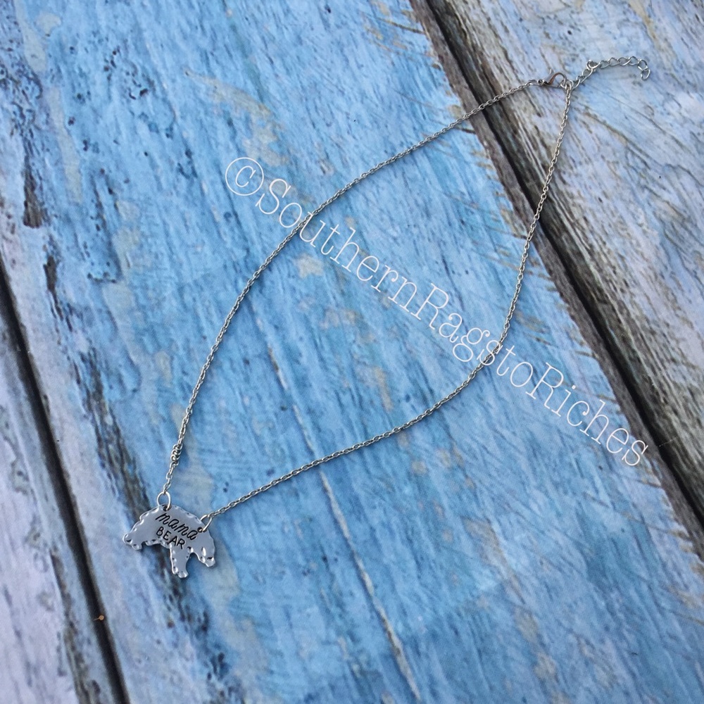 Mama Bear Necklace in Silver Mothers Day Gift - Picture 3 of 5