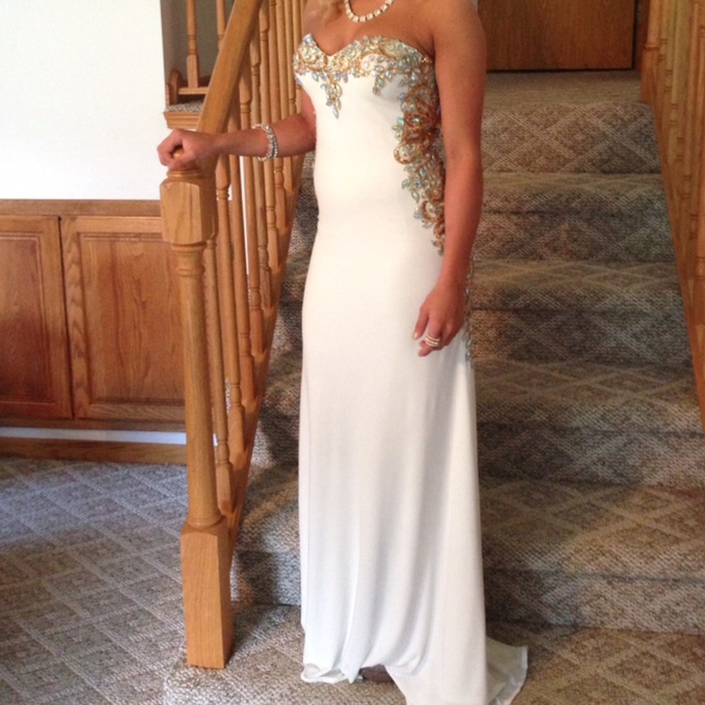 White/Gold prom dress. Good condition