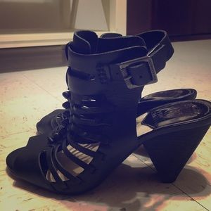 Vince Camuto Estelli Sandals