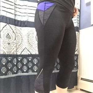 Size medium workout capris