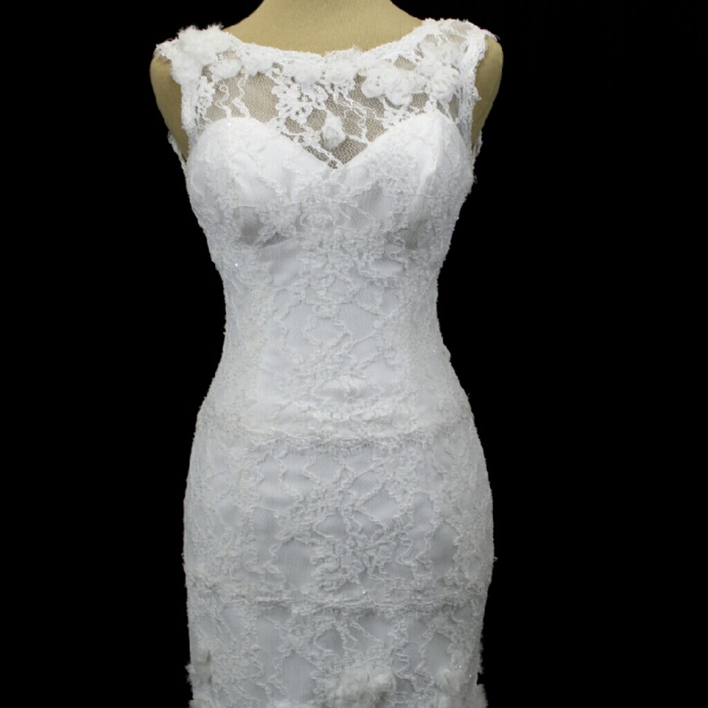 Maggie Sottero sample wedding/event  dress