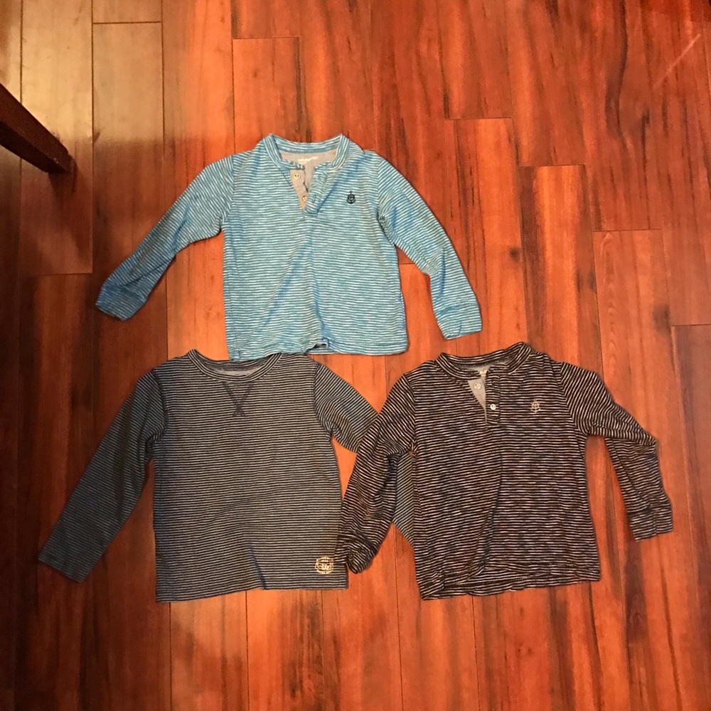 Baby gap long sleeve shirts.