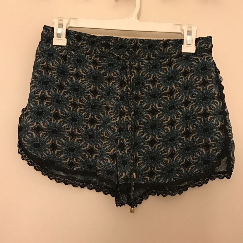 Floral high waisted shorts