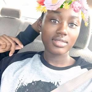 Meet your Posher, Perrishea