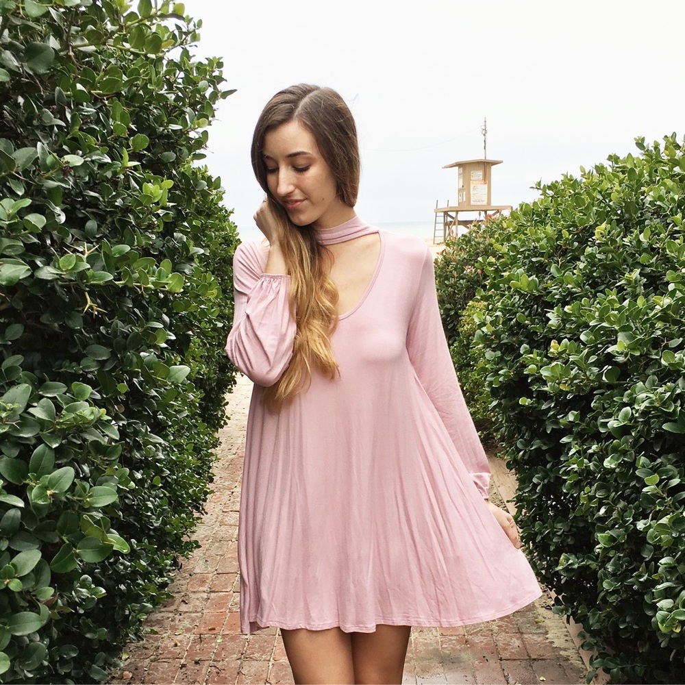 pink choker dress - Picture 4 of 4