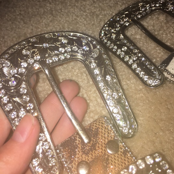 Flashy belts!