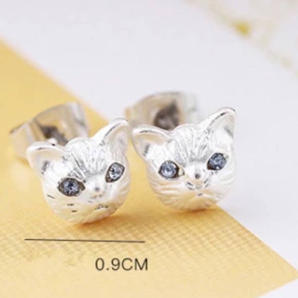 Jeweled Cat Earrings - Picture 3 of 6