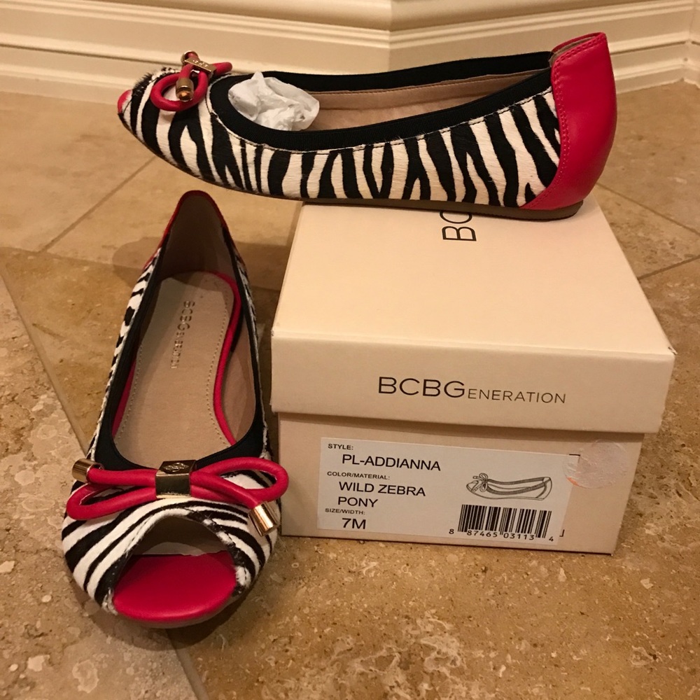 Bcbgeneration zebra open toed flats