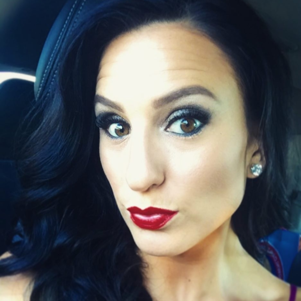 Meet your Posher, Kayla