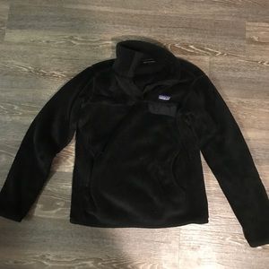 Black Patagonia Pullover