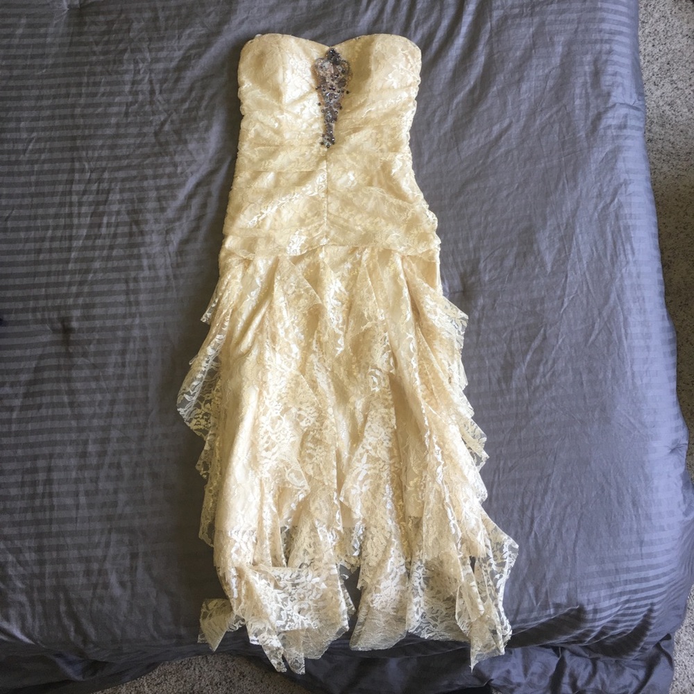 Sale❗️offers welcomed❗️Gold lace dress