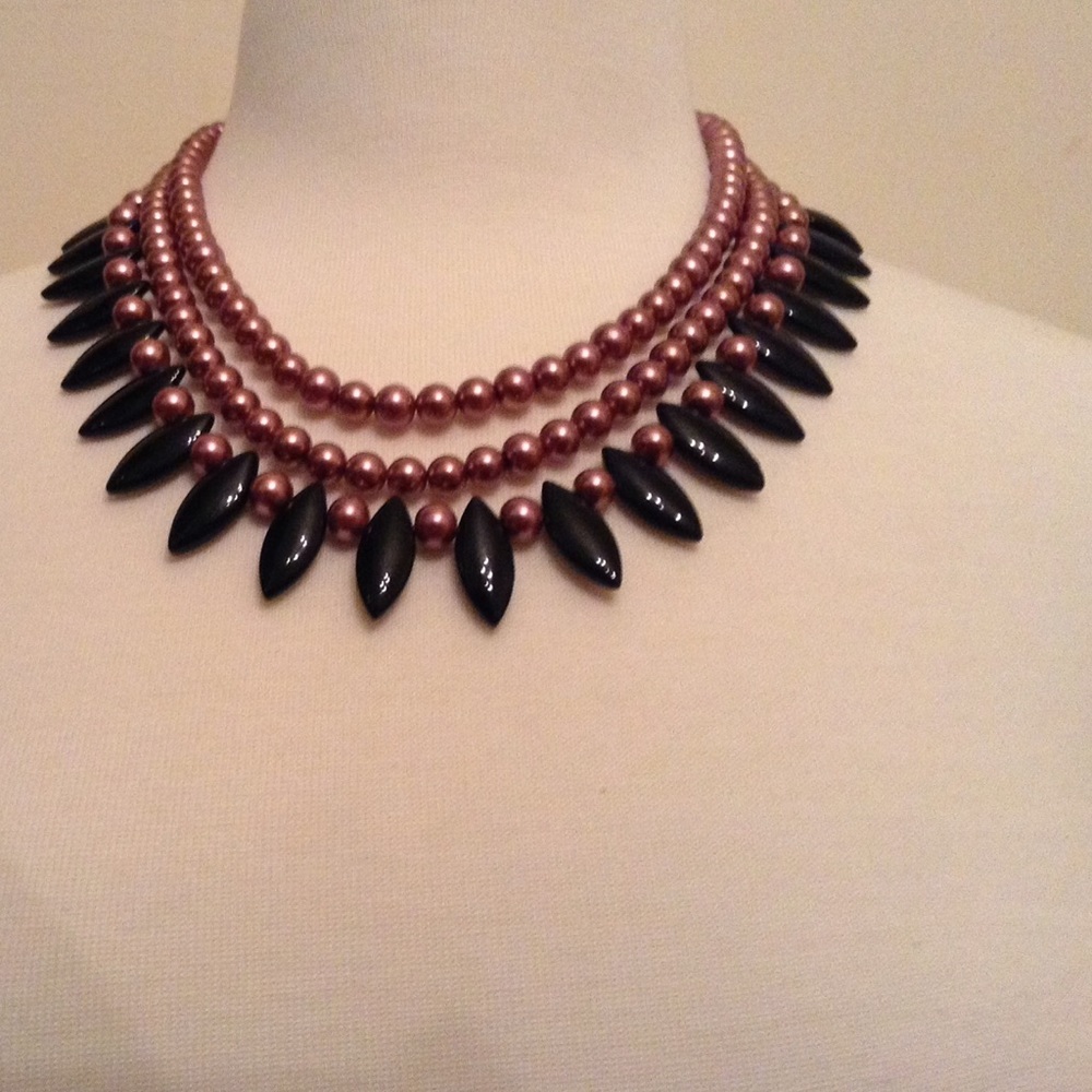 Pearls & Black Beads Statement Necklace.