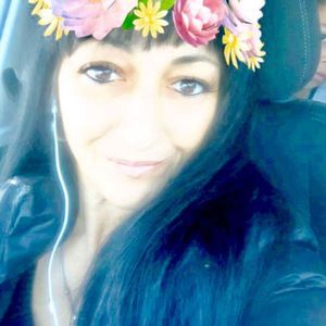 Meet your Posher, Ana