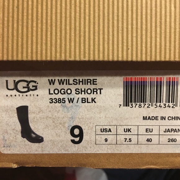 UGG RAIN BOOTS - Picture 1 of 4