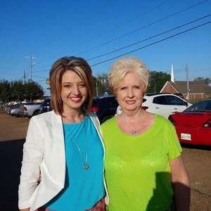 Meet your Posher, Connie