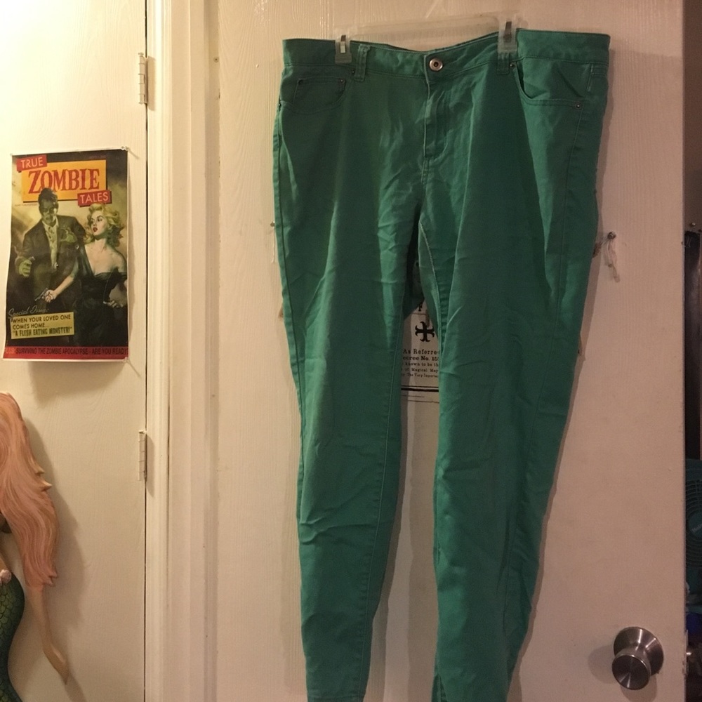 Green skinny jeans