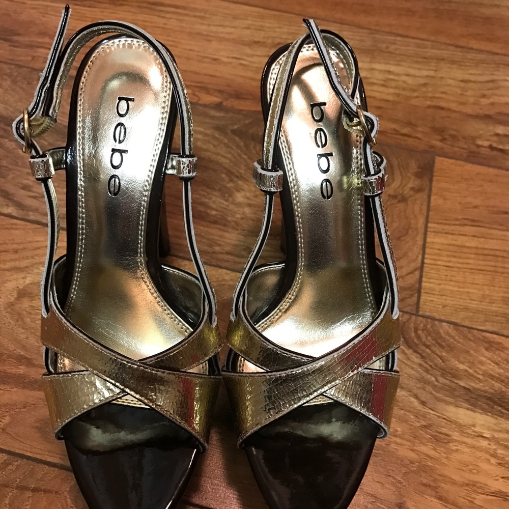 Shoe