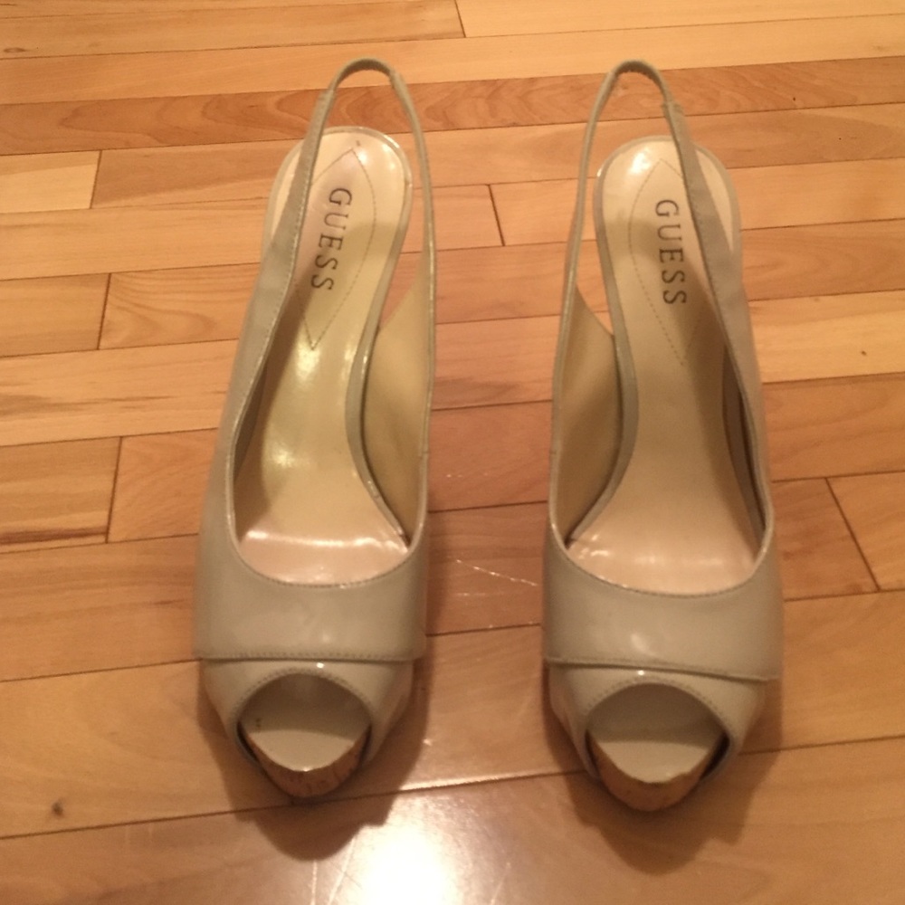 Guess sling back pumps size 8