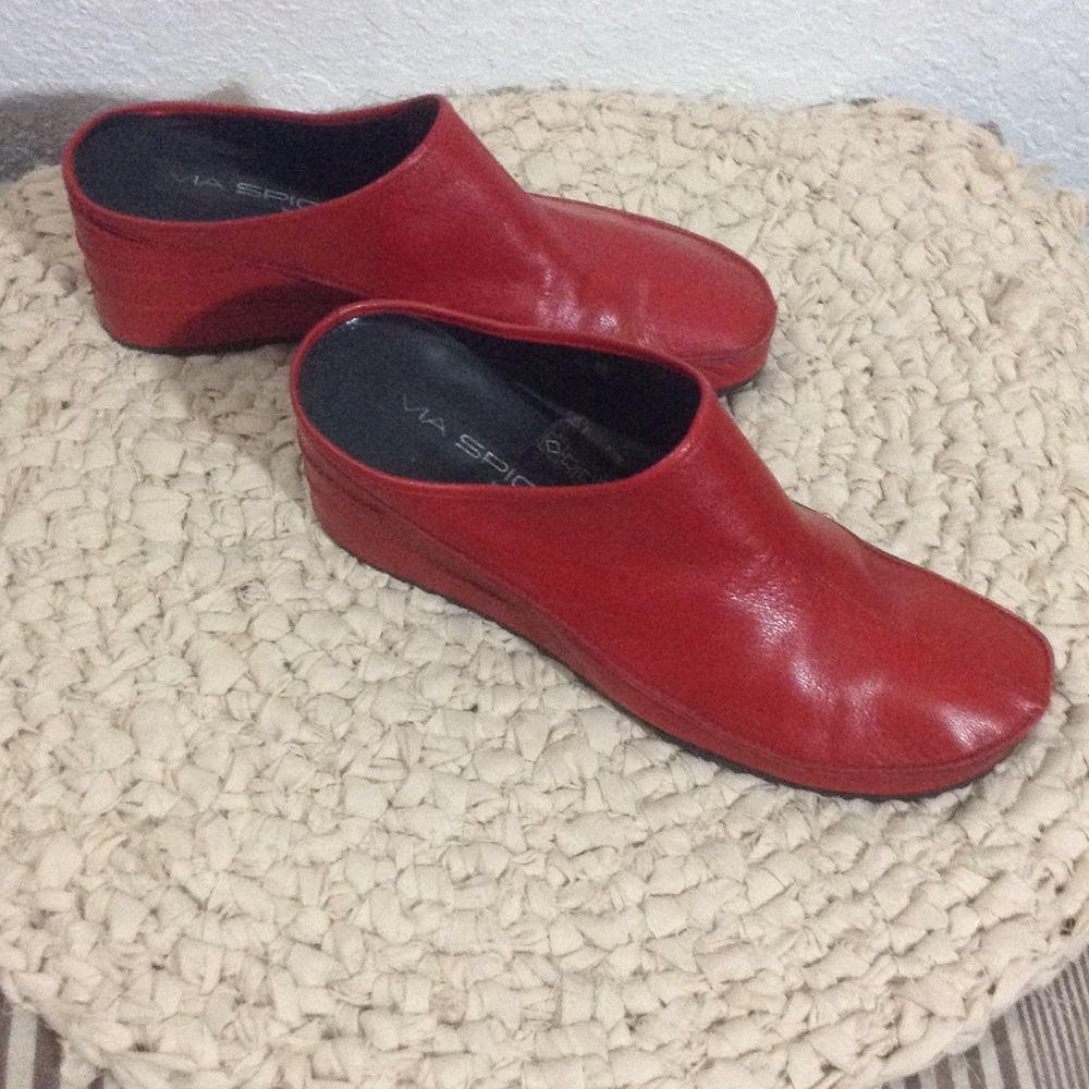 Clogs