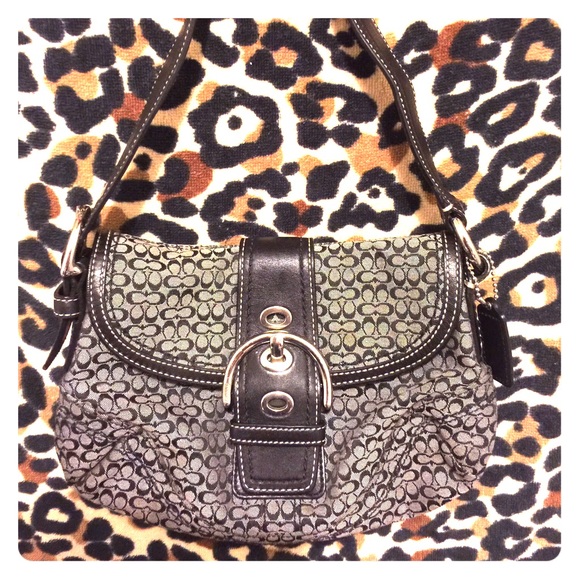 Coach purse - Picture 1 of 2