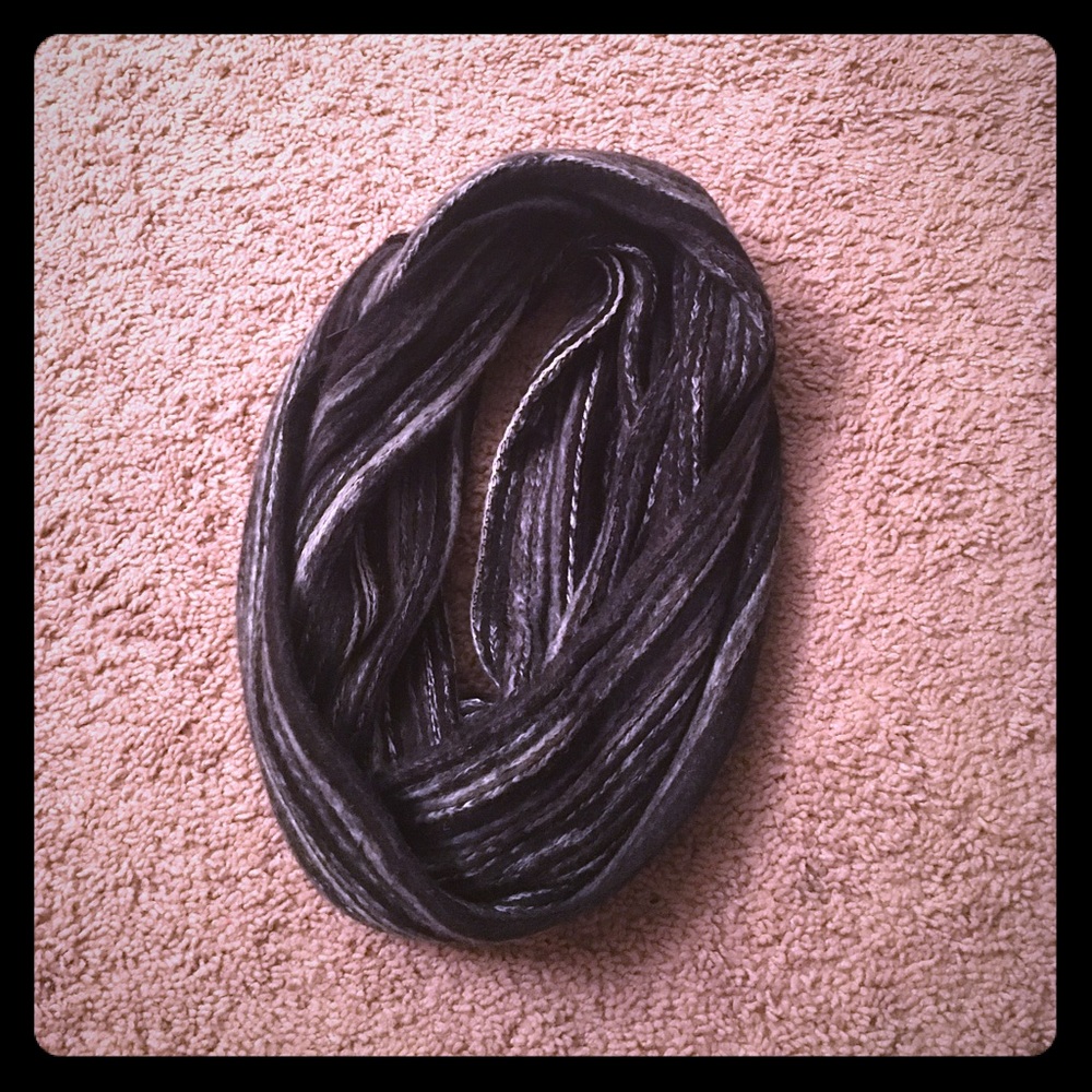 Infinity scarf