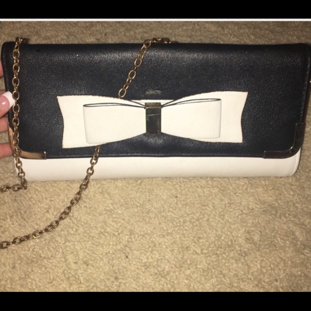 Aldo Bow clutch🎀