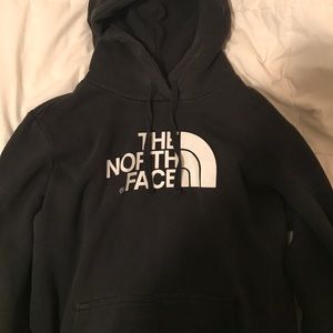 North face pull over
