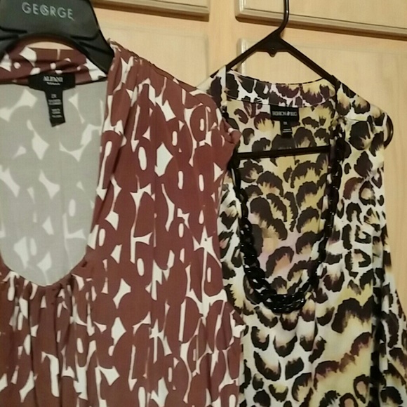 ⛔⛔SOLD OUT!!⛔⛔Two sleeveless women's. Blouses - Picture 2 of 3