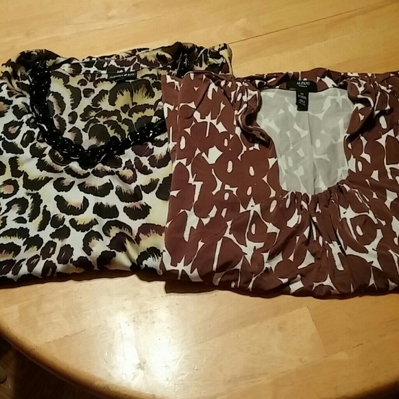 ⛔⛔SOLD OUT!!⛔⛔Two sleeveless women's. Blouses - Picture 3 of 3