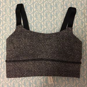 Lululemon sports bra size 4